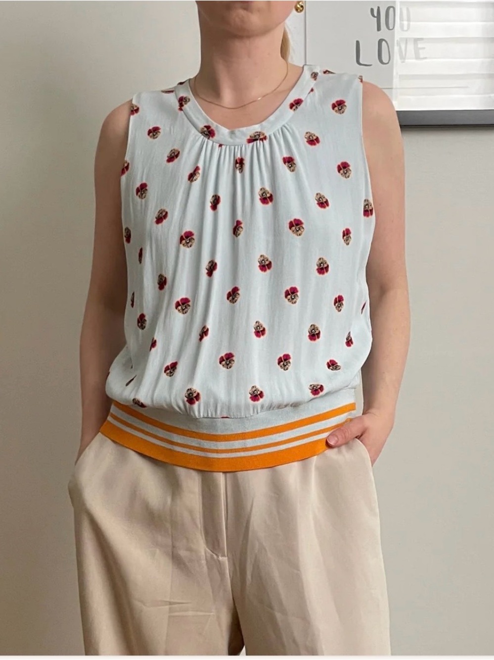 Babaton White Sleeveless Floral Dot Tank with Orange Stripe Hem M
